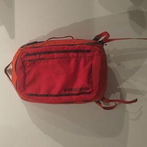 PATAGONIA Tres 25L Backpack. Red and Orange.